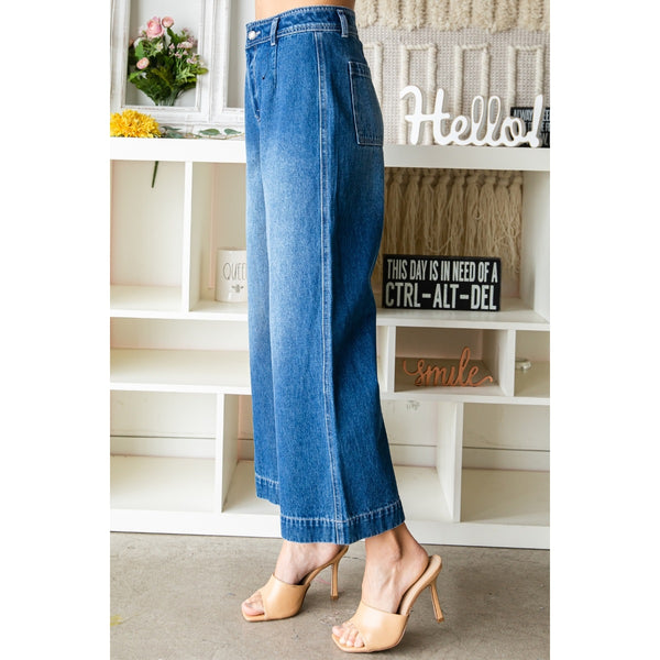 Nikki Jeans